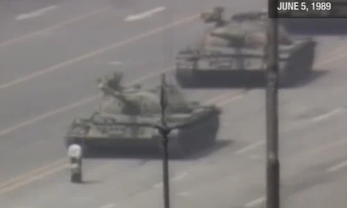 Piața Tinanmen a fost teatrul sâneros al unei revoluții ce nu a mai schimbat niciodată fața Chinei jpeg