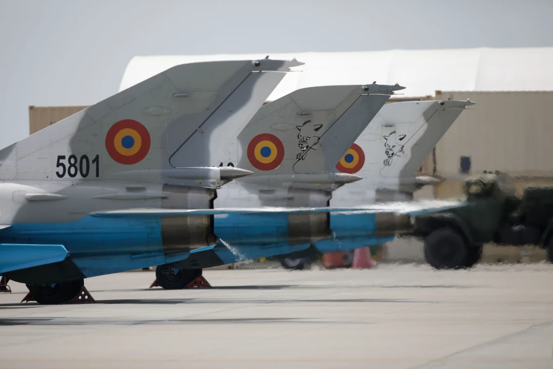 Ultimele zboruri cu avioane MiG 21 Lancer din dotarea Forțelor Aeriene Române la Baza 86 Aeriană de la Borcea FOTO Inquam Photos George Călin (4) jpg