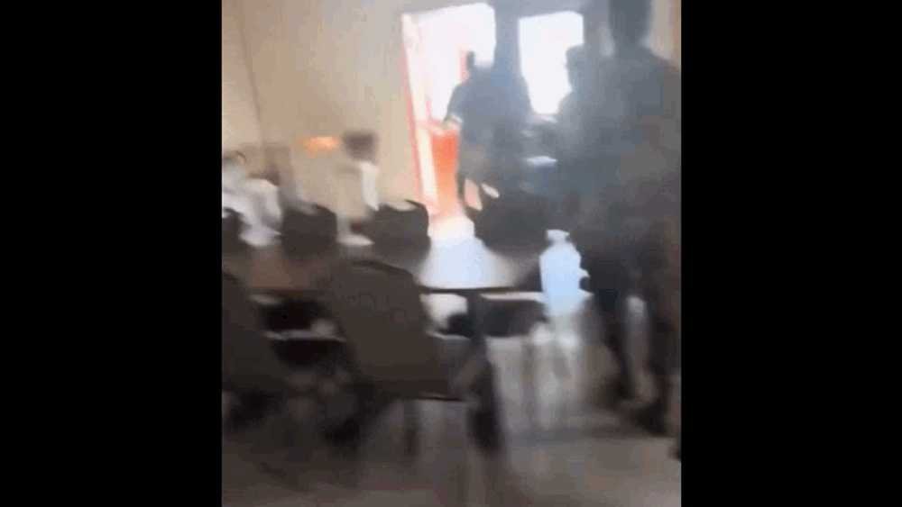 Atac armat la o bază militară din SUA. Cinci militari au fost împușcați de un coleg, sergent al armatei americane. Agresorul a fost reținut