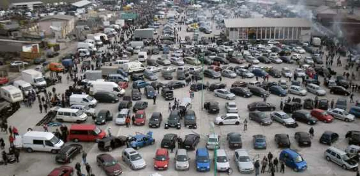Activitatea târgului auto a fost suspendată