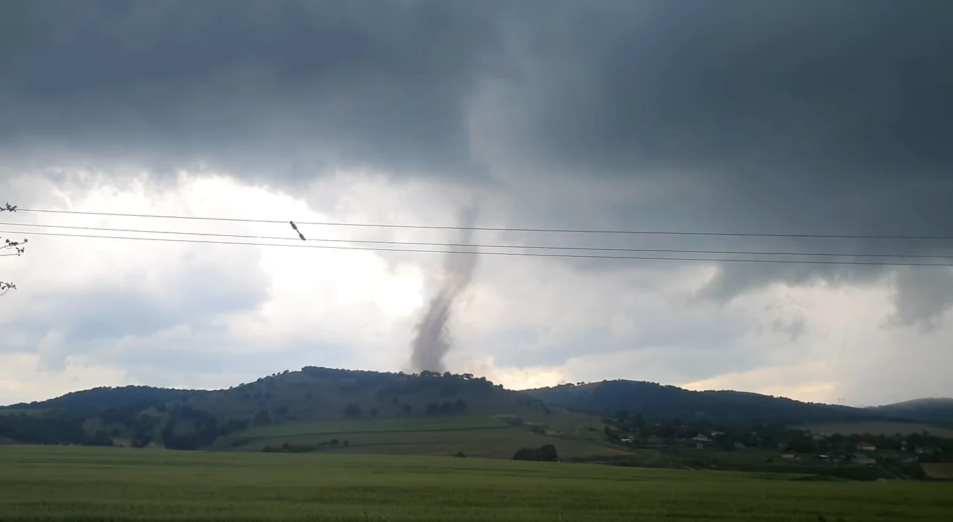 Tornada s-a format în județul Tulcea / foto: Facebook