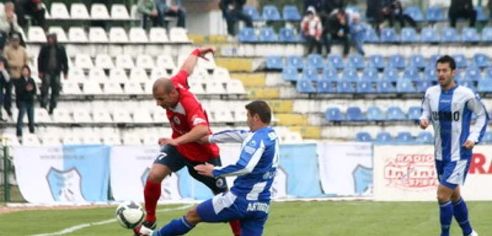 Târgu-Jiu:  LIVE Pandurii Târgu Jiu - Gaz Metan Mediaş, scor final 0-0