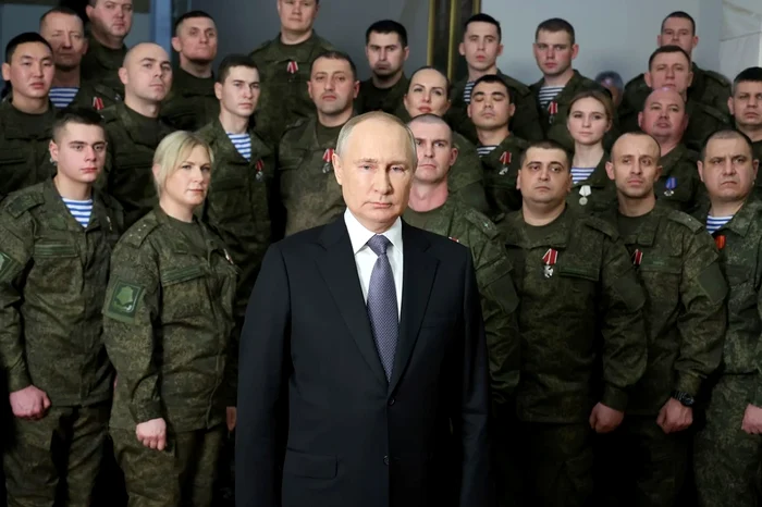 Vladimir Putin vrea să trimită pe front cît mai mulți militari FOTO: EPA-EFE