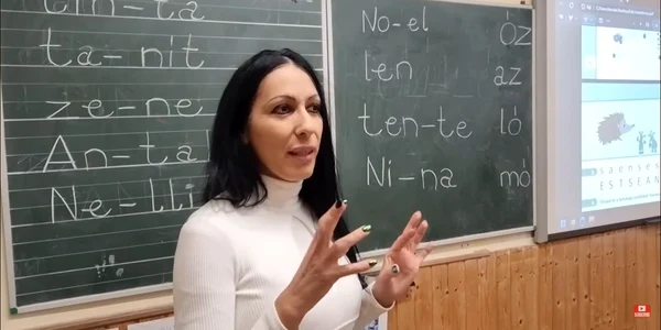 profesoara clasa romana din Ungaria jpg