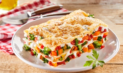 Lasagna cu legume  Sursa foto shutterstock 723396202 jpg