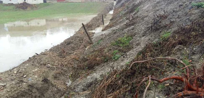 Halda de steril de la Alunu - Vâlcea se poate reactiva în orice moment Foto Arhiva Adevarul