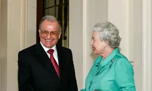 iliescu si regina jpg
