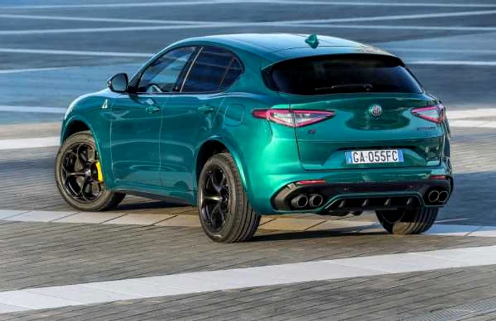 alfa romeo quadrifoglio