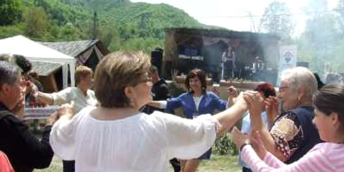 Serbare câmpeneasă în judeţul Buzău