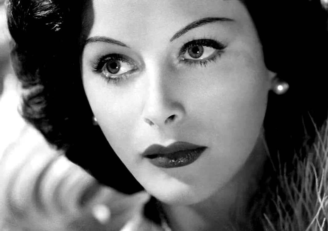 
    Hedy Lammar și unul dintre foștii ei soți, actorul britanic John LoderFoto: AP  