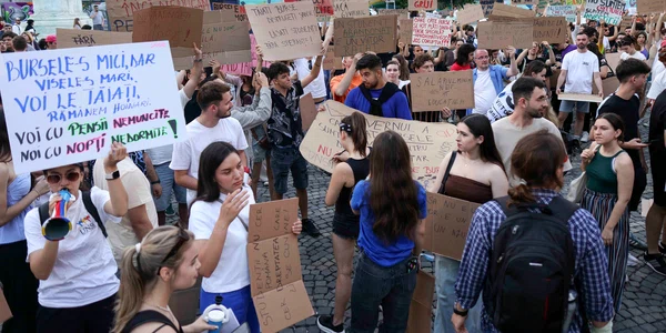 Studenți protest burse FOTO Inquam / Octav Ganea 