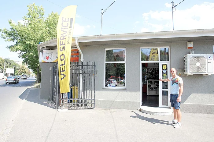 George Chirigiu are la stradă un magazin