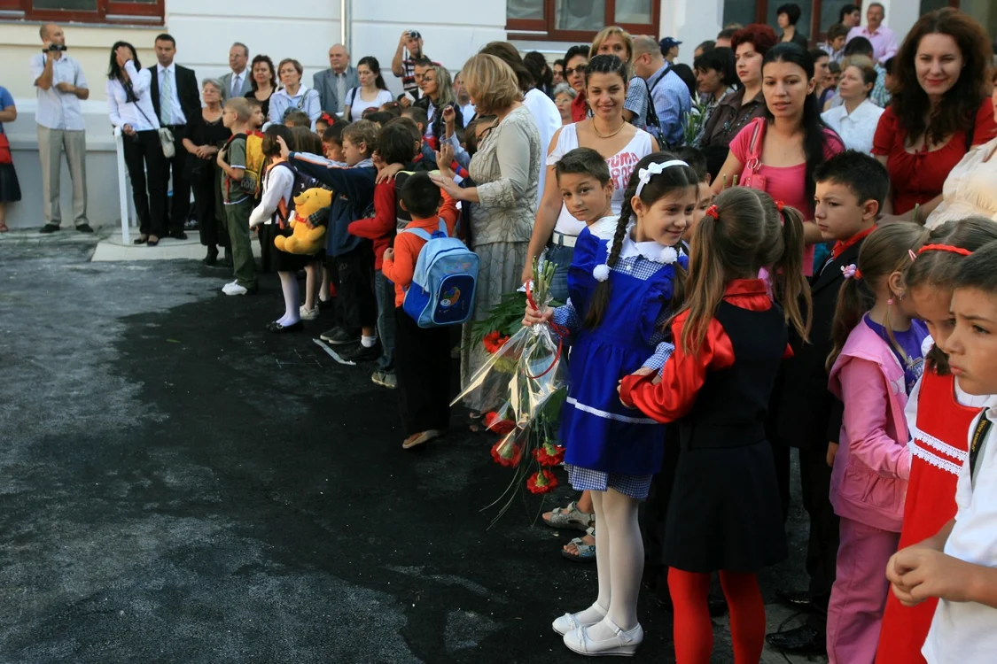 Elevii din toată ţara au început astăzi noul an şcolar FOTO Dorin Constanda