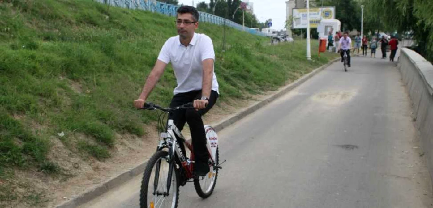 Nicuşor Ciumacenco a mers pe una dintre biciclete 