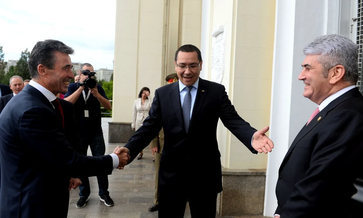 Anders Fogh Rasmussen Victor Ponta Gabriel Oprea FOTO gov.ro