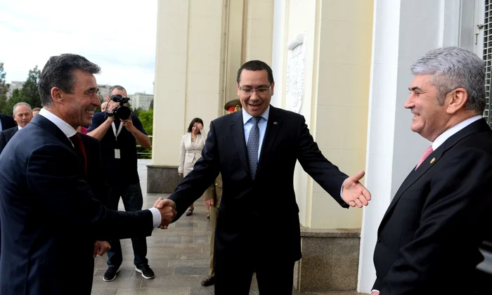 Anders Fogh Rasmussen Victor Ponta Gabriel Oprea FOTO gov.ro