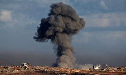 Bombardamente israeliene  Gaza City FOTO EPA EFE jpg