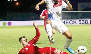 Daniel Pancu a debutat la  echipa naţională a României  în 2001, într un meci cu  Georgia şi a jucat ultimul  meci pentru tricolori în 2005,  împotriva Olandei (Fotografii: Mediafax/Reuters) jpeg