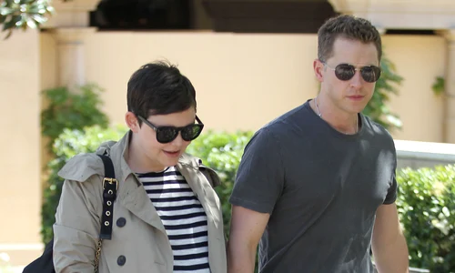 Pregnant Ginnifer Goodwin & Josh Dallas Out For Lunch In Beverly Hills jpeg