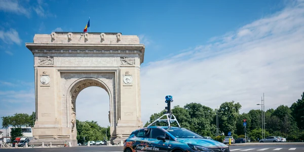 Masina Google Street View Arcul de Triumf din Bucuresti jpg