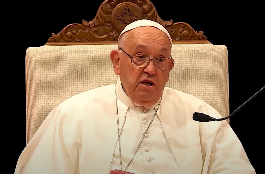 Papa Francisc a trimis un prim mesaj de pe patul spitalului: „Vă mulțumesc din suflet pentru rugăciunile voastre”