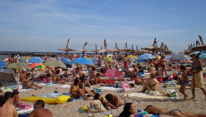 Plajele sunt arhipline în weekend
