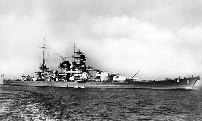 Nava germană din Clasa Scharnhorst (foto: Bundesarchiv DVM 10 Bild-23-63-07) 