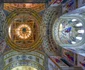 Mozaicul și candelabrul principal al Catedralei Mântuirii Neamului din România Foto catedrala-nationala.ro
