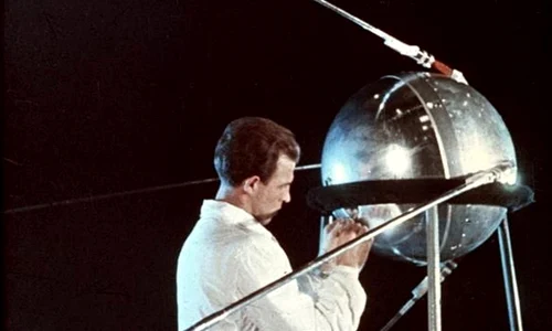 4 octombrie: Uniunea Sovietică a lansat în spaţiu primul satelit artificial   Sputnik jpeg