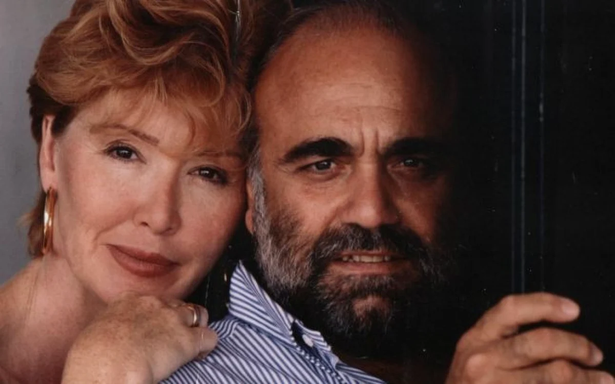 Demis Roussos, alături de Pamela, una din cele 3 foste soții FOTO Adevărul