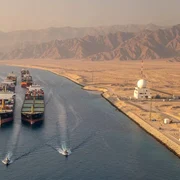 Iranul a anunțat închiderea temporară a unor porțiuni din Strâmtoarea Ormuz FOTO AI / Shutterstock 