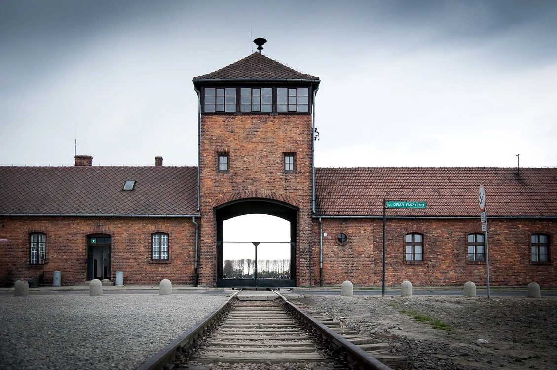 Lagărul de la Auschwitz  