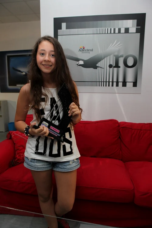 La doar 15 ani, Nicole Cherry este noua senzaţie a muzicii pop din Romania FOTO Roberto Sălceanu