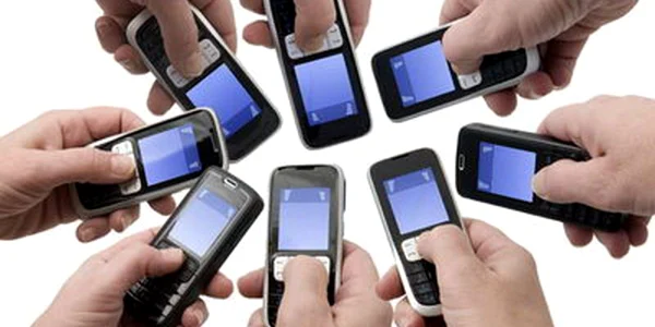 Din octombrie 2008 până la 31 iulie 2012, circa 550.000 de persoane s-au portat pe segmentul telefoniei mobile