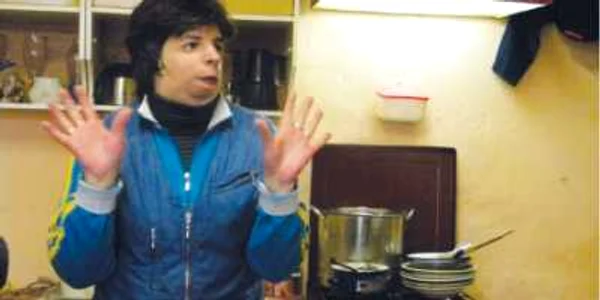 Mariana a dus o viaţă aproape normală, în ciuda malformaţiei de care suferă