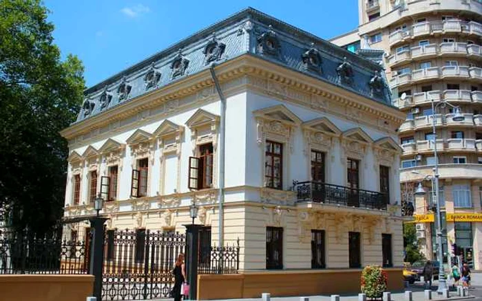 Un nou muzeu s-a deschis în Bucureşti, pe Calea Victoriei