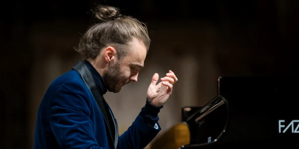 Daniel Ciobanu pianist