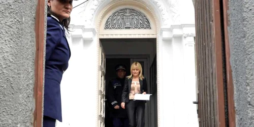 elena udrea politie foto mediafax