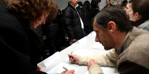 Aproape 5.000 de tulceni îşi caută un loc de muncă