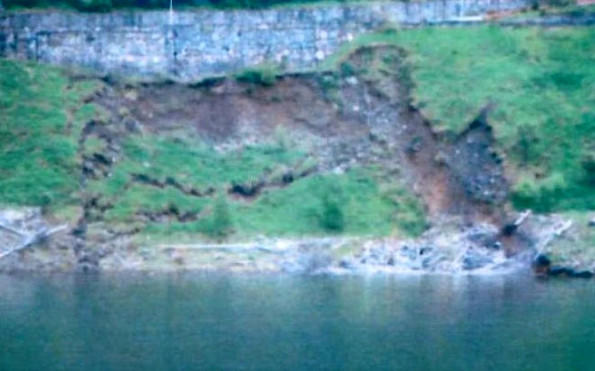 lacul gura apelor