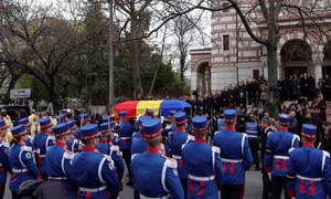 FUNERALII LUCESCU 05 FOTO INQUAM Photos Octav Ganea