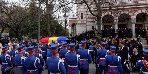 FUNERALII LUCESCU 05 FOTO INQUAM Photos Octav Ganea