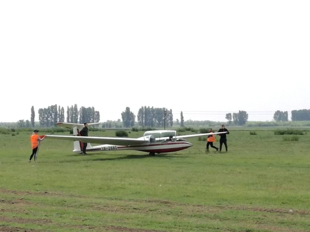 Miting aviatic la Băileşti în memoria pilotului Petre Ivanovici