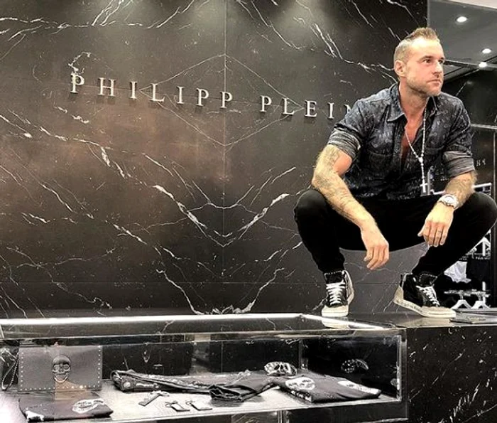 Phillip Plein a făcut o pasiune pentru românce de-a lungul timpului