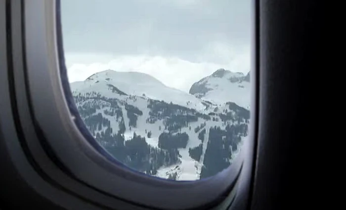 Avionul prăbuşit în Franţa a căzut într-o vale greu accesibilă: asta ar fi văzut pe geam pasageriiFoto: montaj Click!