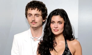 timothee chalamet kylie jenner oscaruri gettyimages jpg