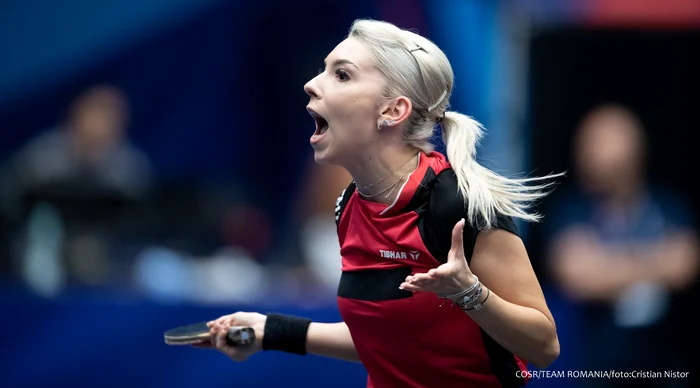 Bernadette Szocs continuă lupta pentru aurul european. Foto COSR