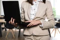 businesswoman 2817567 1280 webp