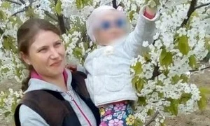 elena mitocariu si fetita 1 jpeg