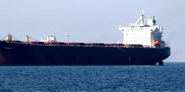 Petrolier din apropiere de portul iranian Bandar Abbas FOTO AFP